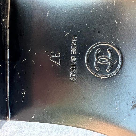 Chanel Lambskin Embroidered CC Mule Sandal 37 Black White - Picture 10 of 11